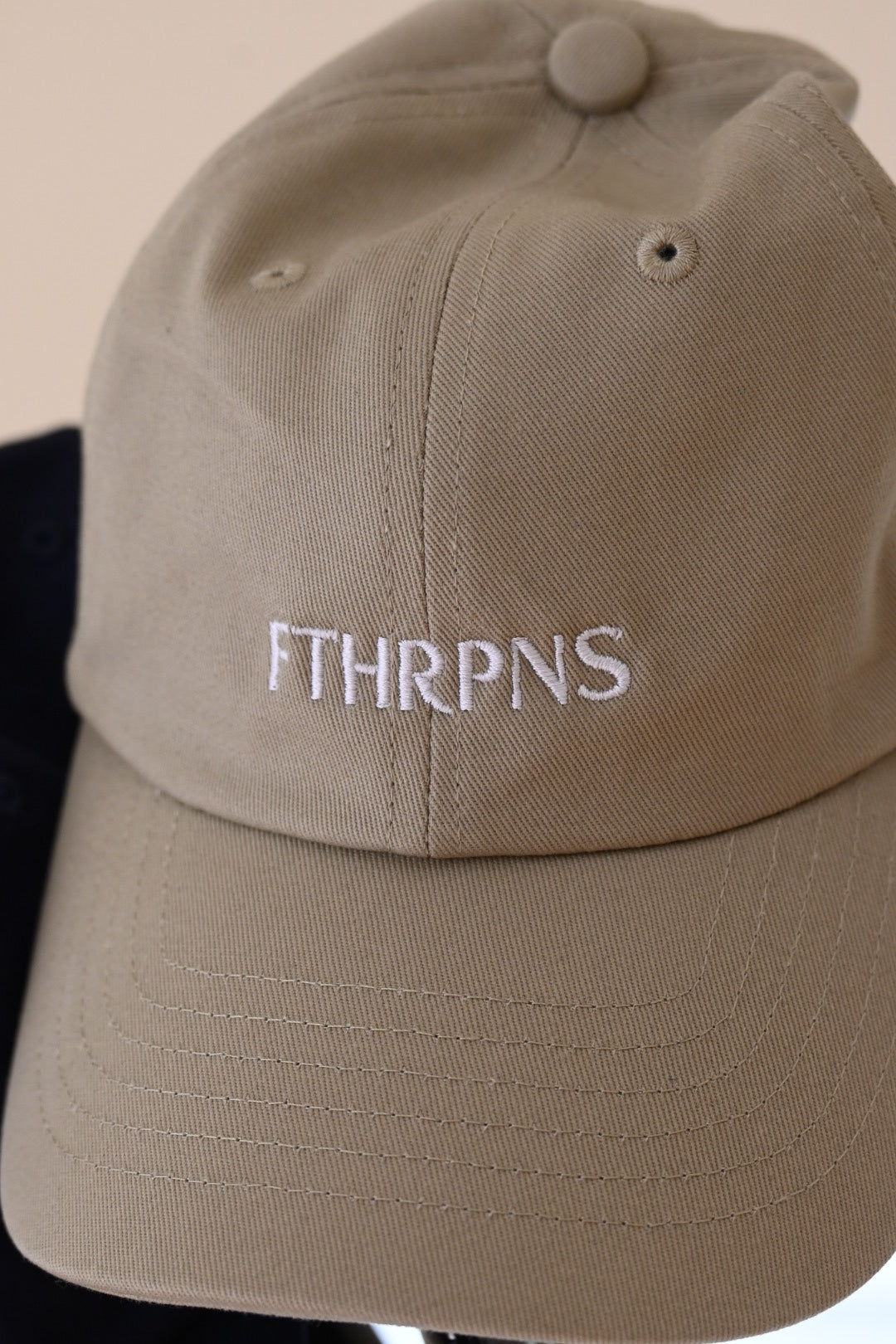 Dad hat SS26
